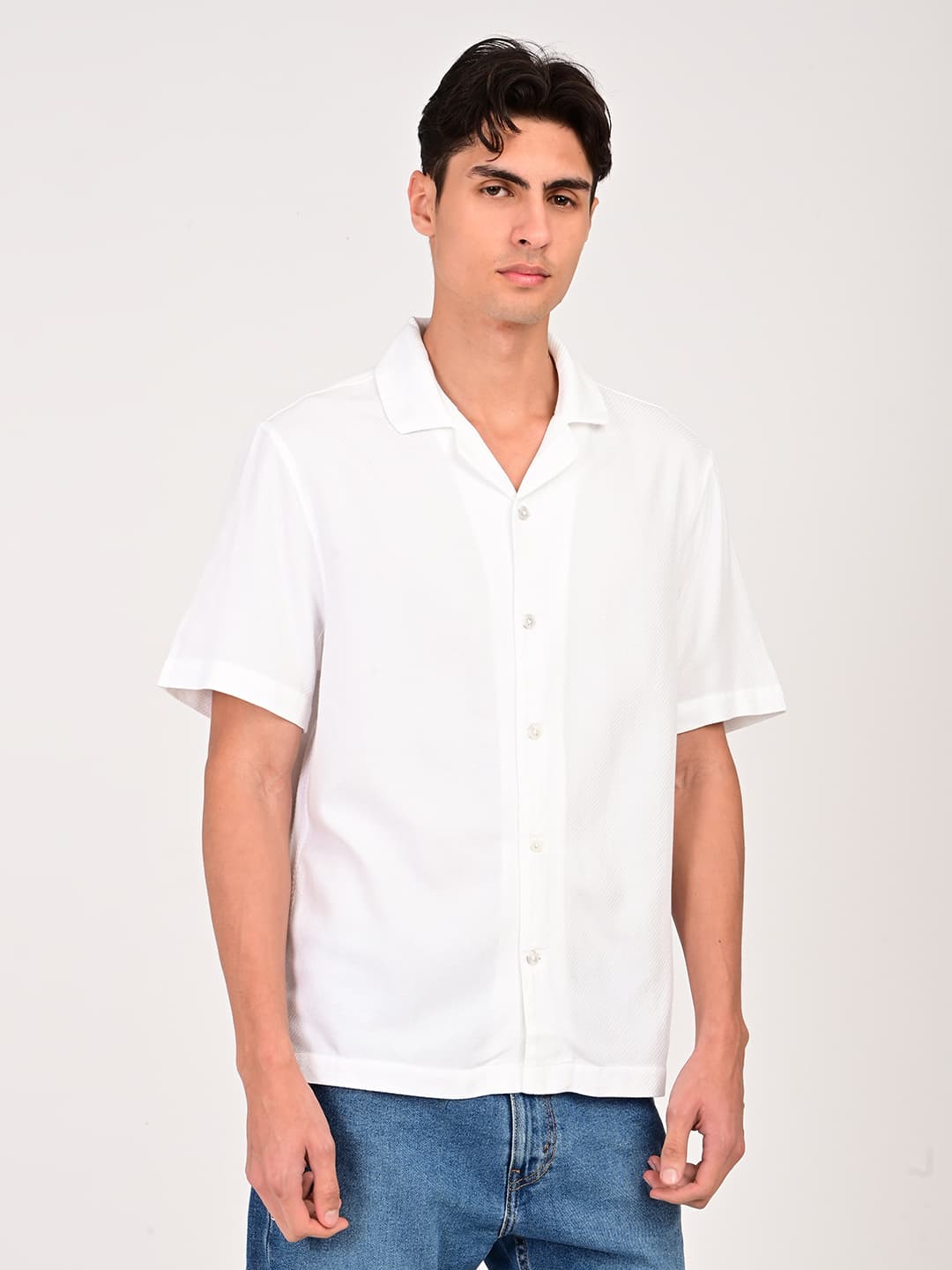 Men's White Casual Half Sleeves Regular Fit Shirt