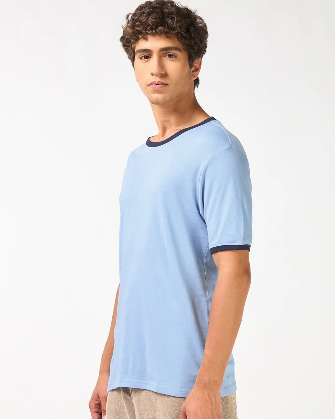 Men's Blue Casual Solid Regular Fit Half Sleeves Tshirt