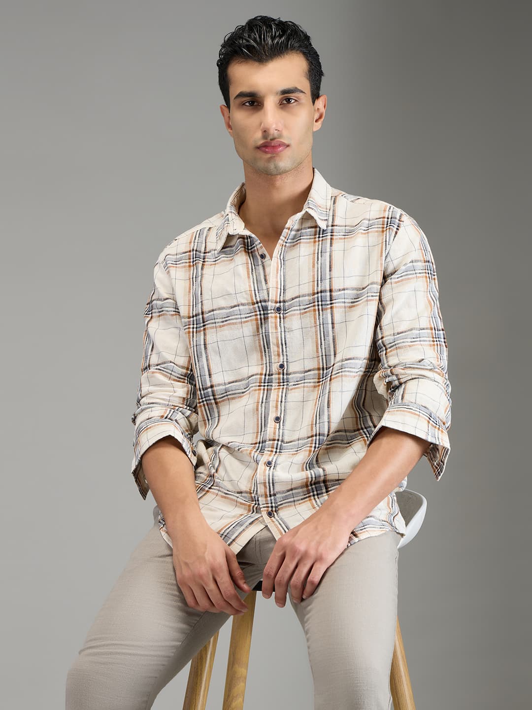 Men's White Casual Full Sleeves Checked Shirt