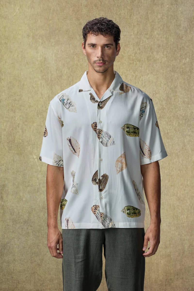 Men's White Casual Animal Print Half Sleeves Shirt