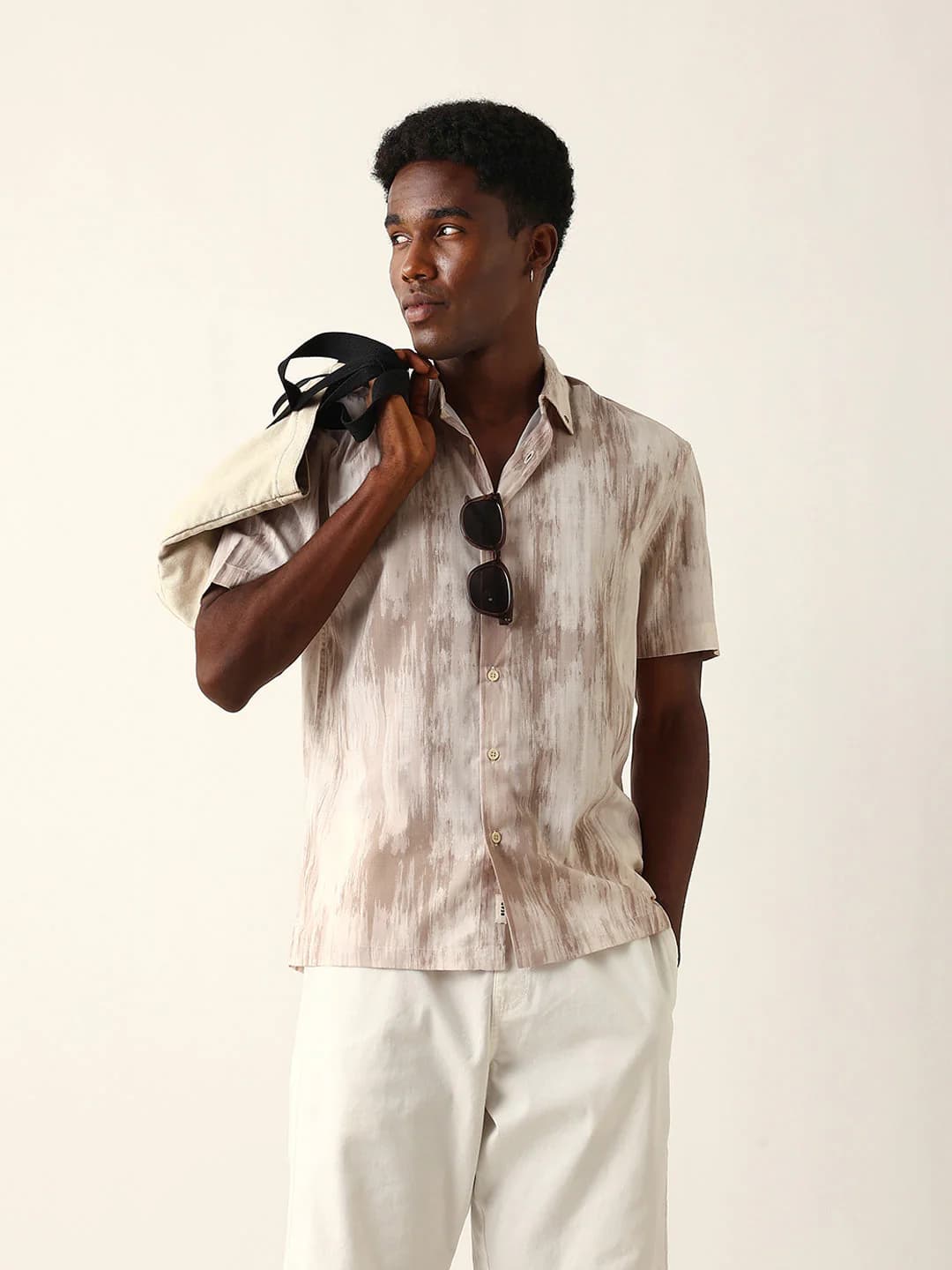 Men's Beige and Cream Relaxed Fit Casual Shirt with Vertical Brushstroke Print