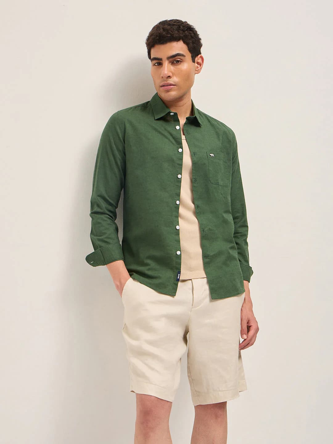 Men's Green Slim Fit Solid Casual Cotton Shirt