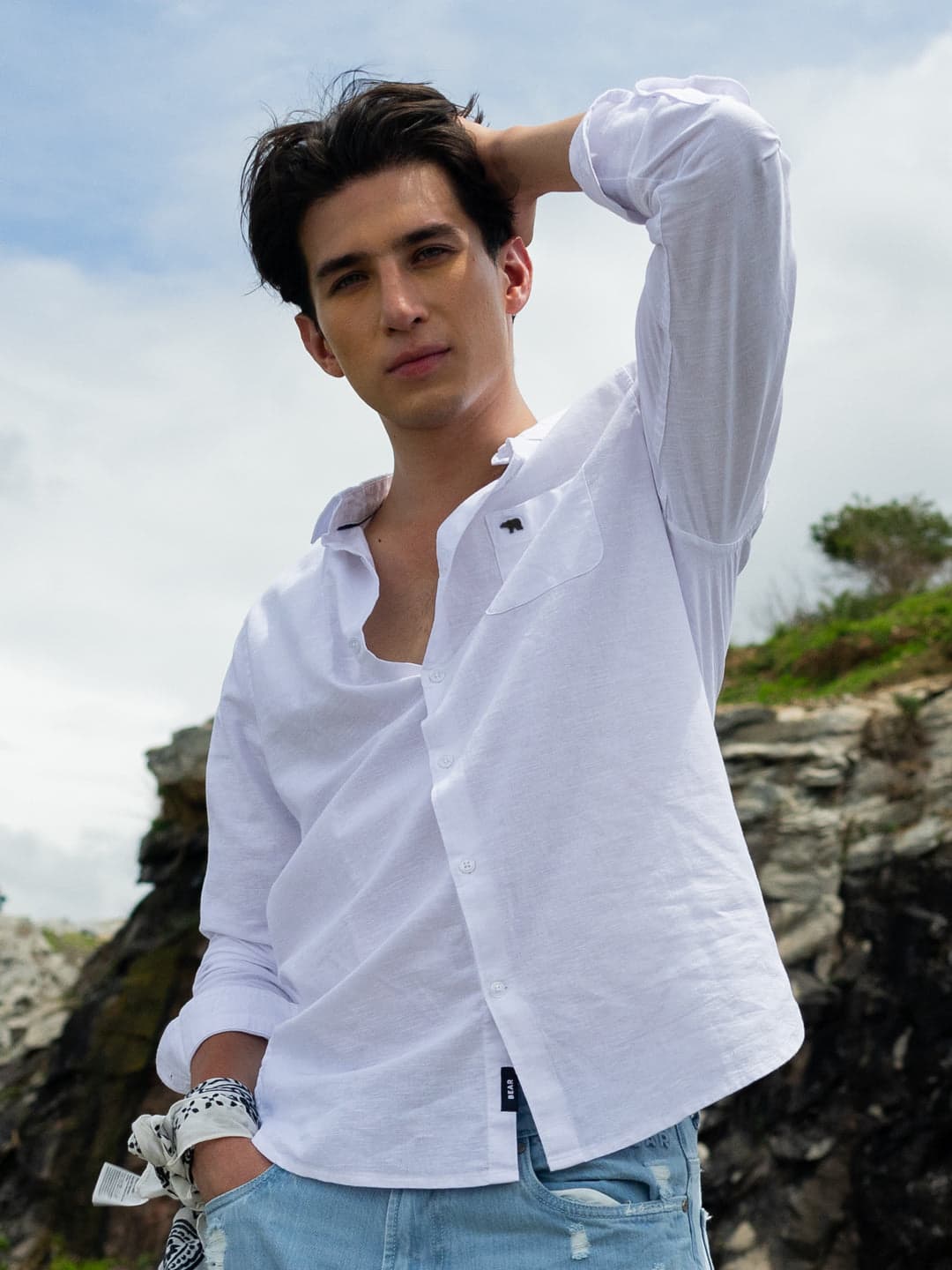 Men's White Cotton Linen Slim Fit Solid Casual Shirt