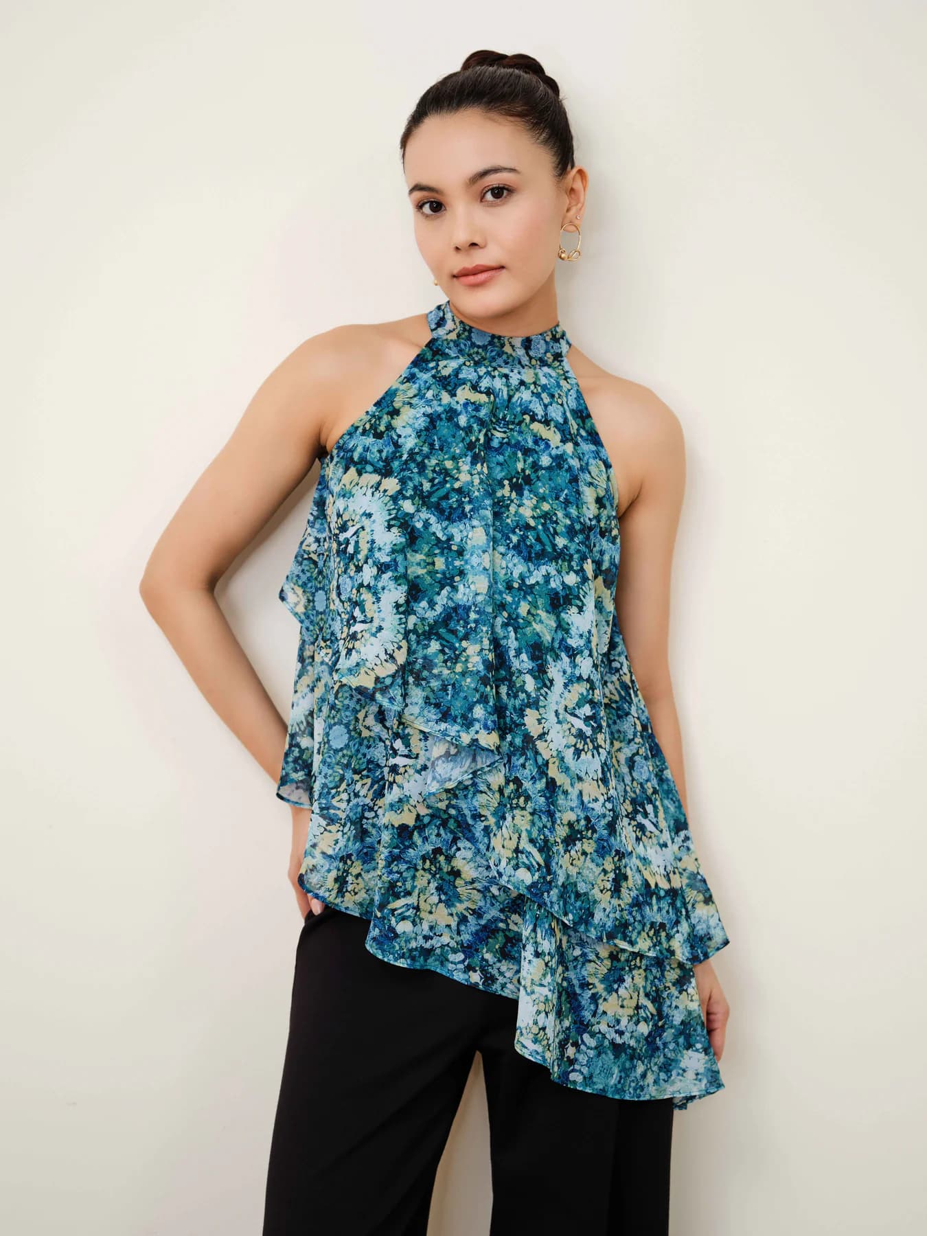Women's Green Casual Polyester Halter Neck Sleeveless Printed Top