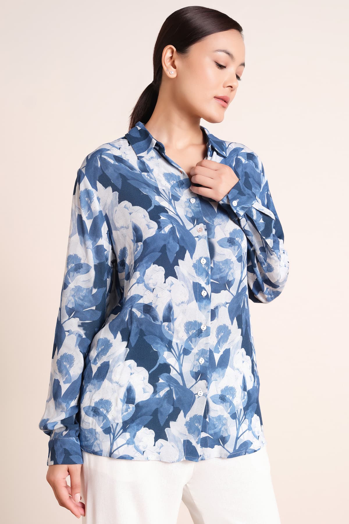 Women's Blue Casual Regular Fit Full Sleeves Floral Shirt