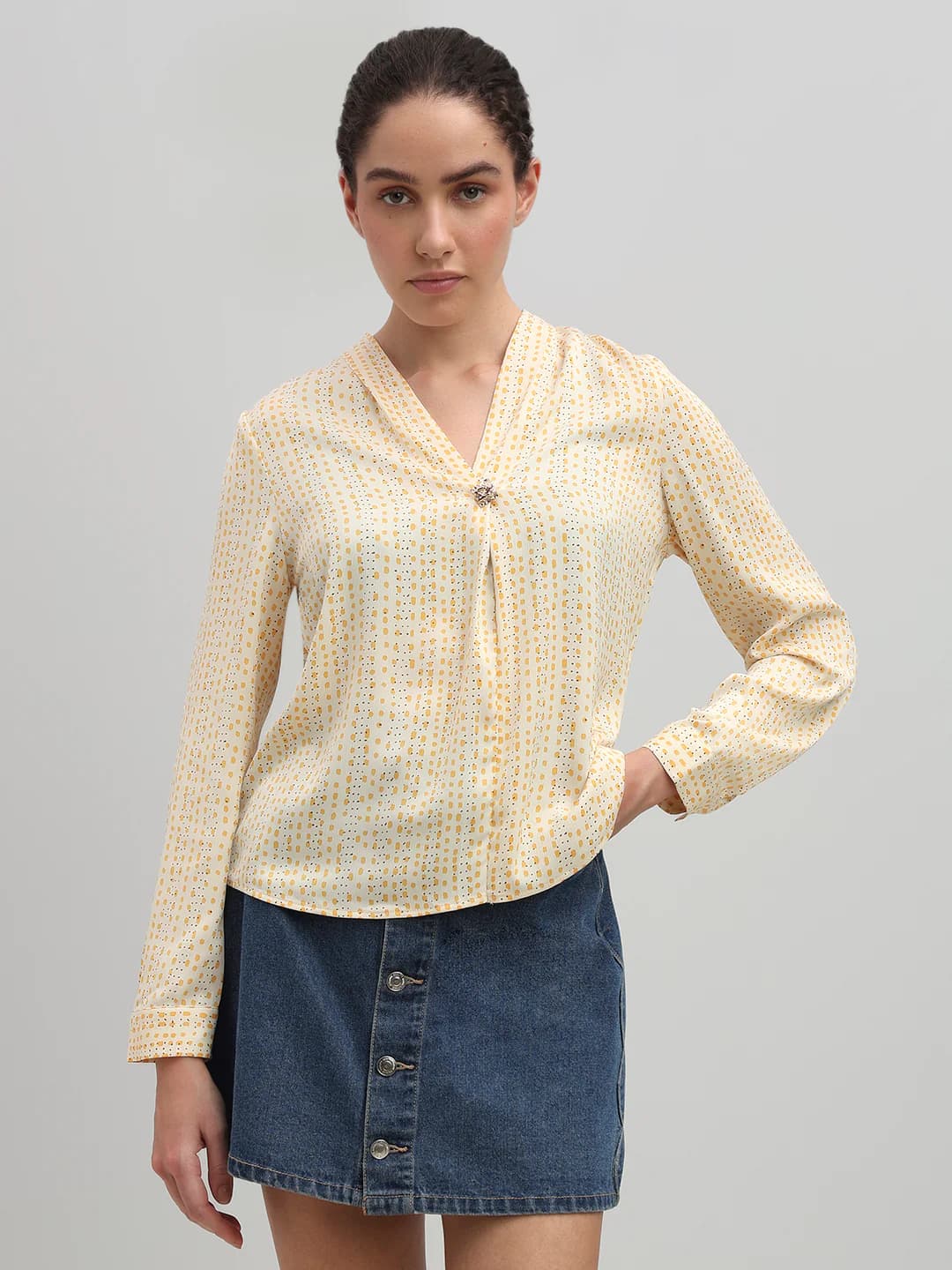 Women's Beige Casual Full Sleeves Tops