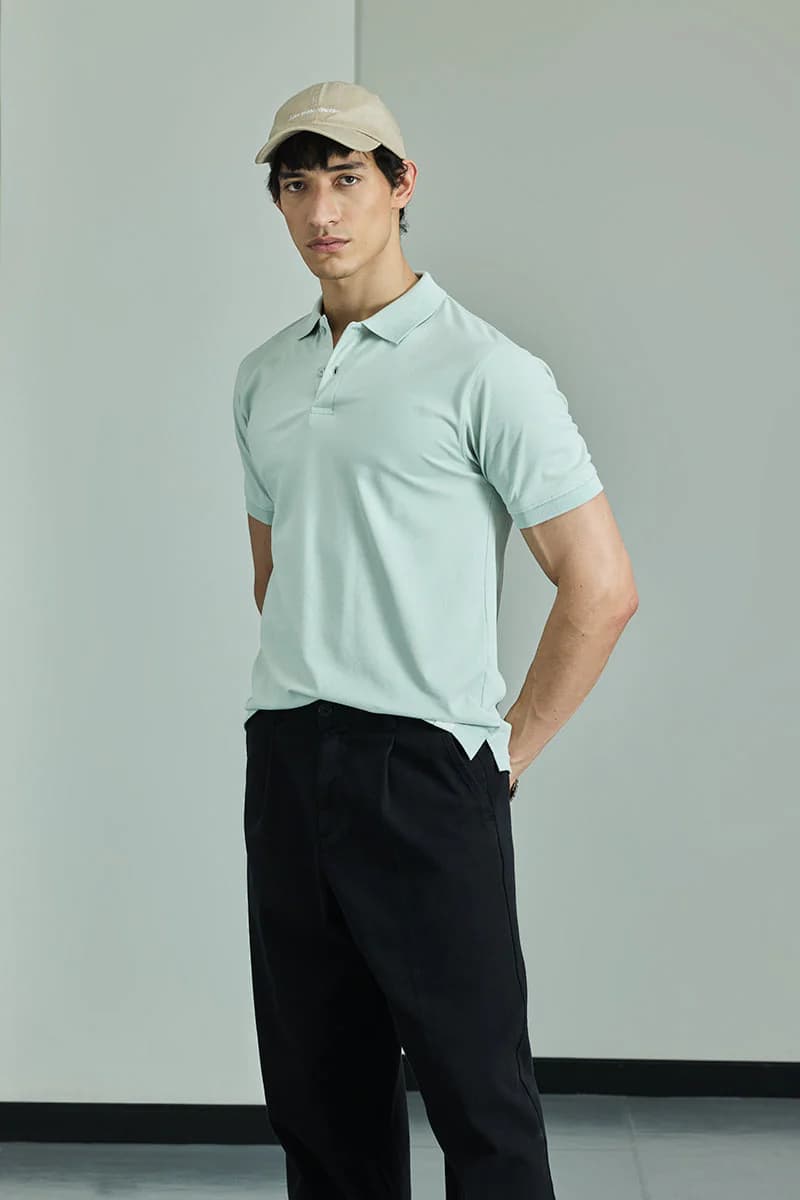 Men's Blue Casual Slim Fit Solid Half Sleeves Tshirt