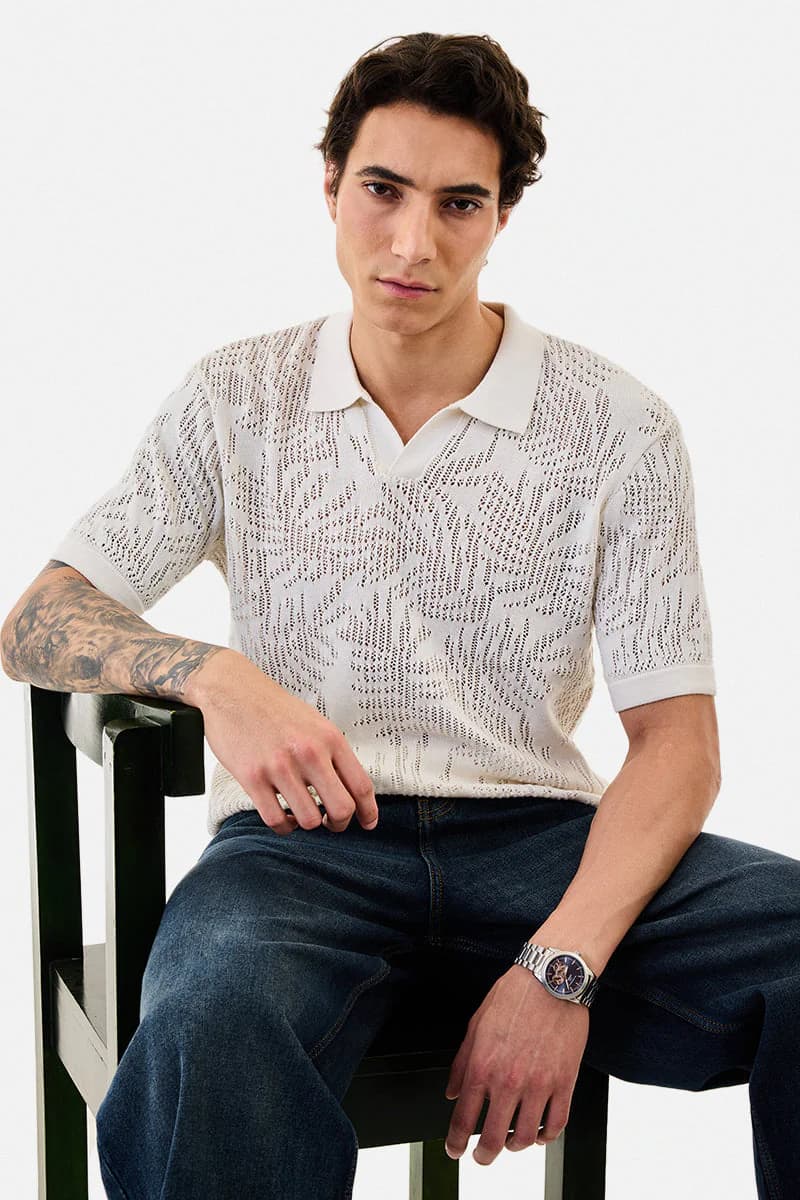 Men's White Casual Regular Fit Textured Half Sleeves Polo Tshirt