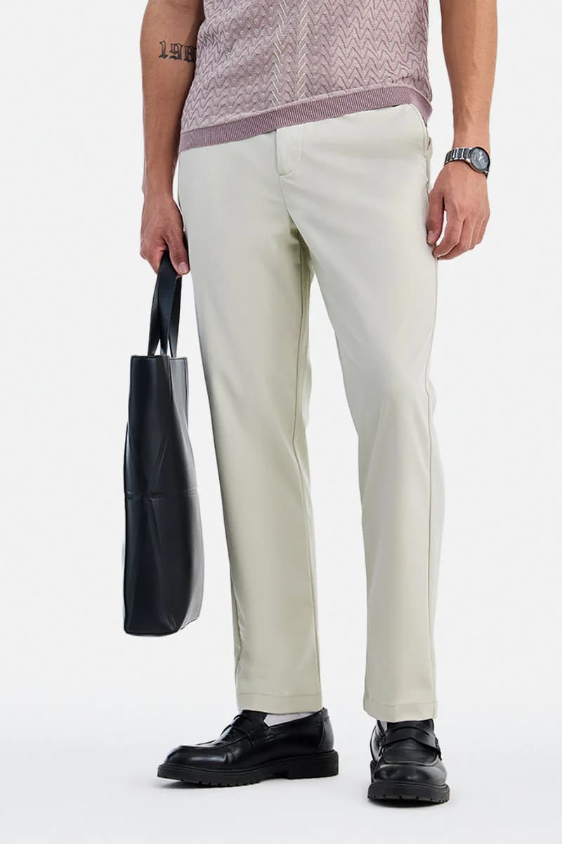 Men's Cream Casual Regular Fit Solid Trouser