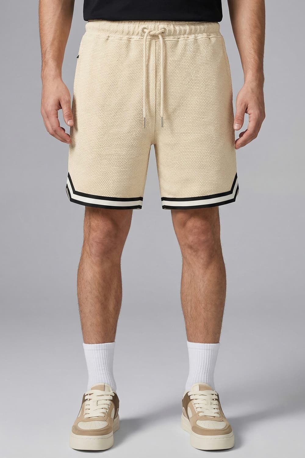 Men's Cream Casual Solid Elasticated Mid Rise Shorts