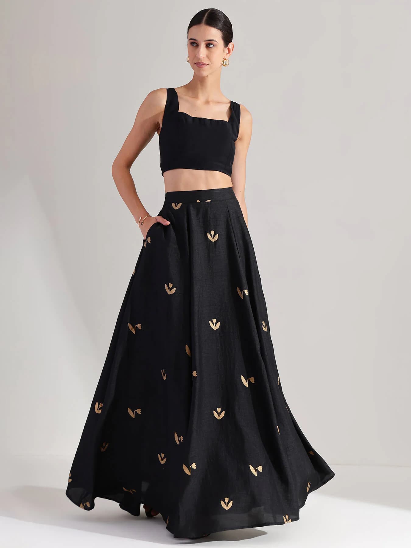 Women's Black Party Printed Pencil Fit Mid Rise Skirt