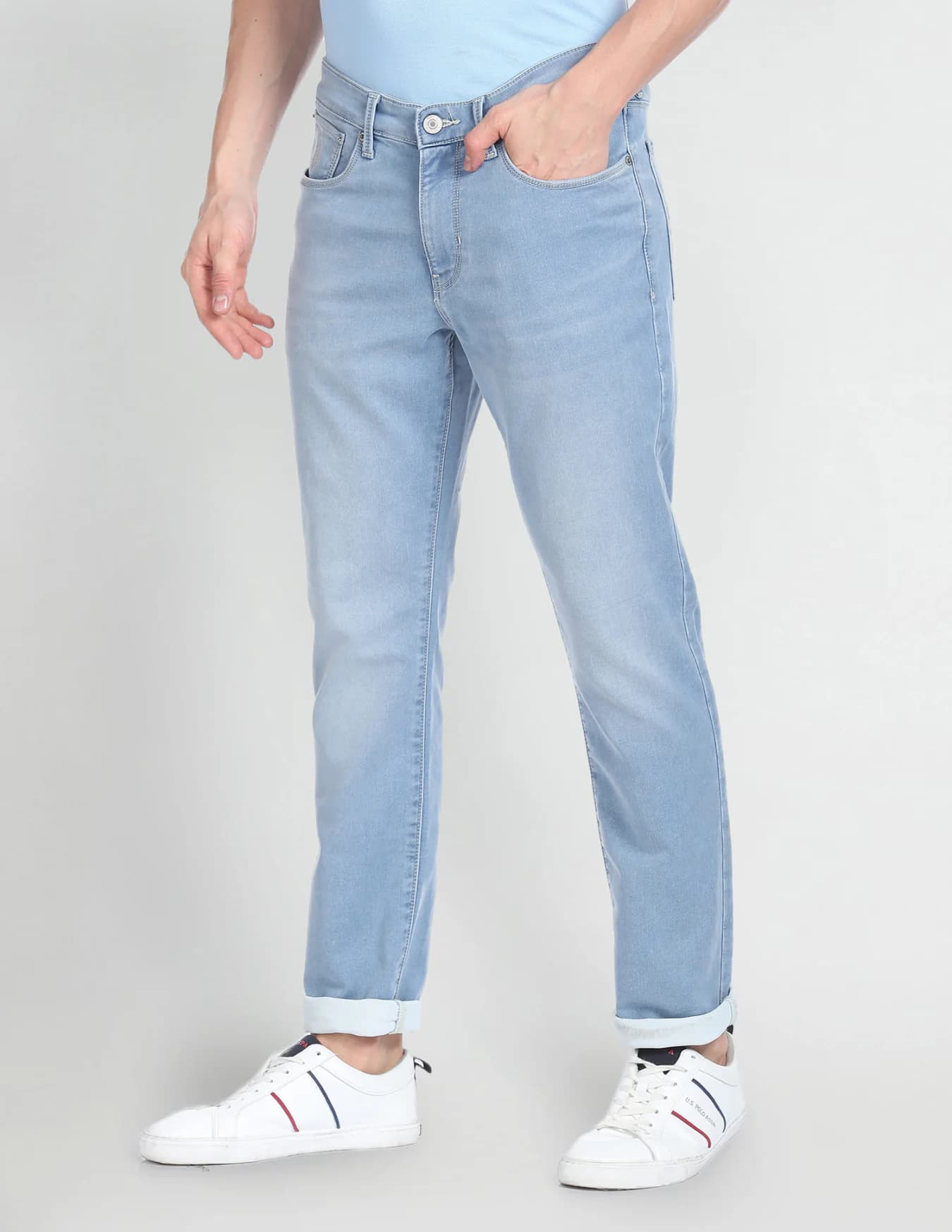 Men's Blue Casual Tapered Fit Mid Rise Non-Faded Jeans