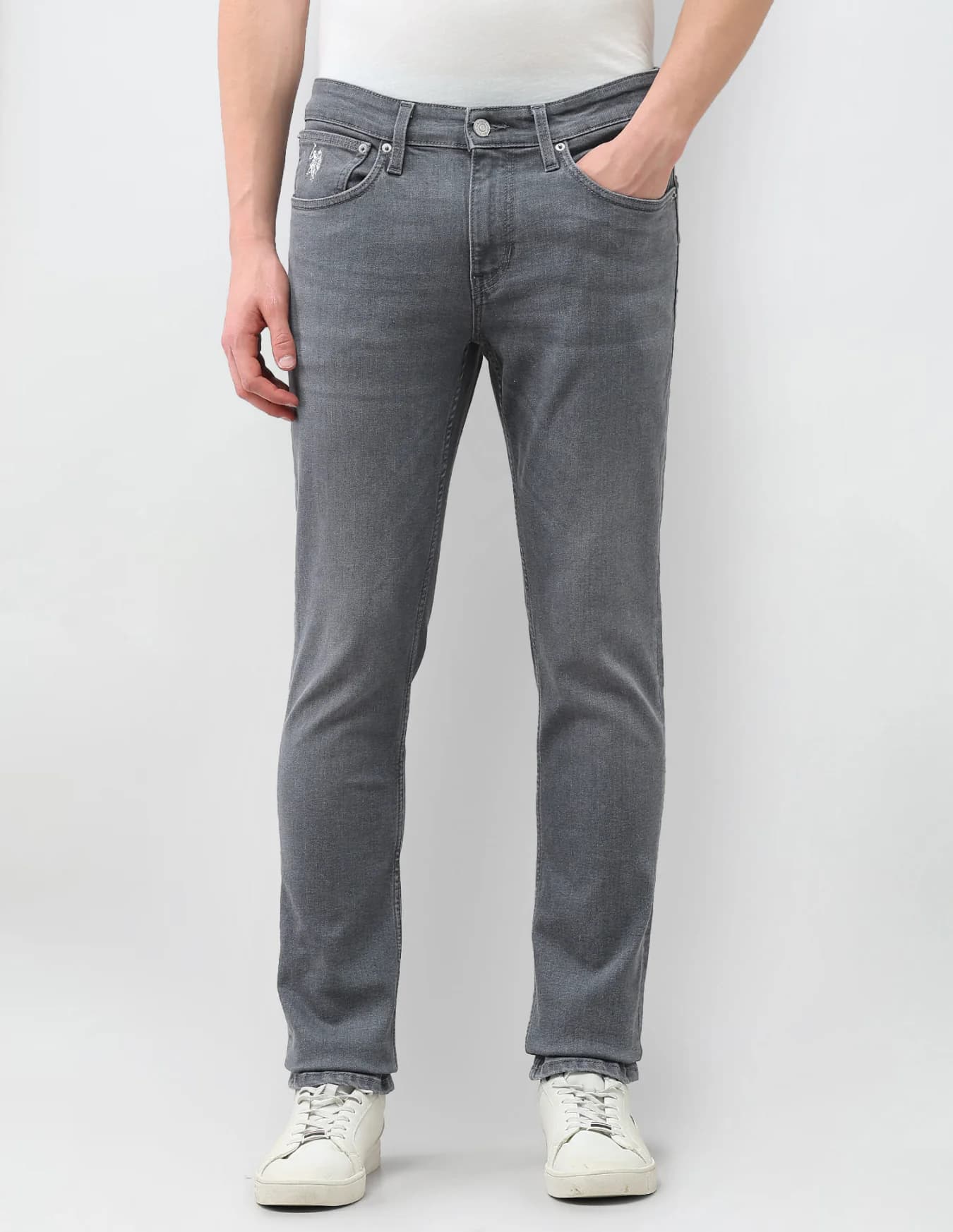 Men's Grey Casual Tapered Fit Mid Rise Faded Jeans