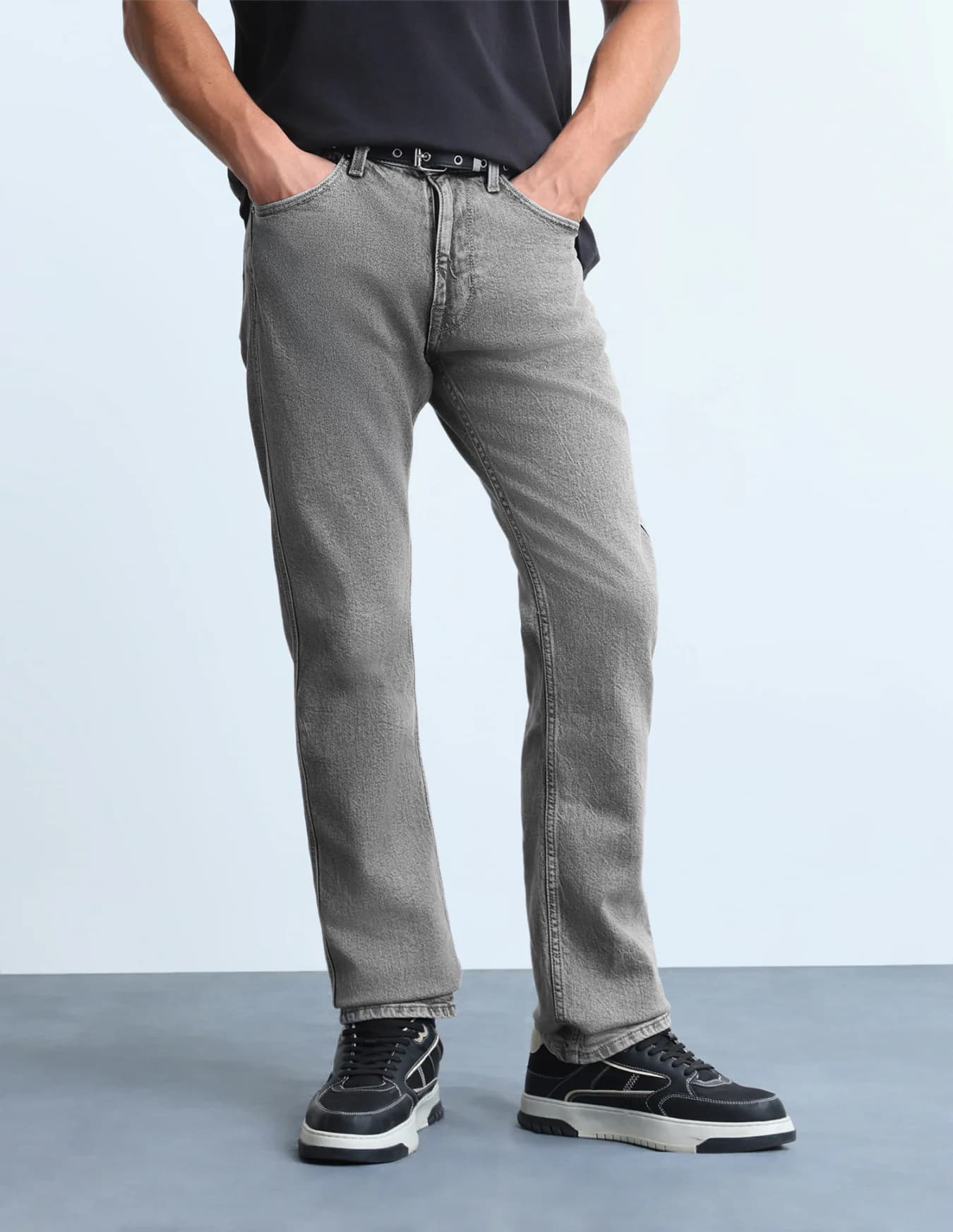 Men's Grey Casual Straight Fit Mid Rise Jeans