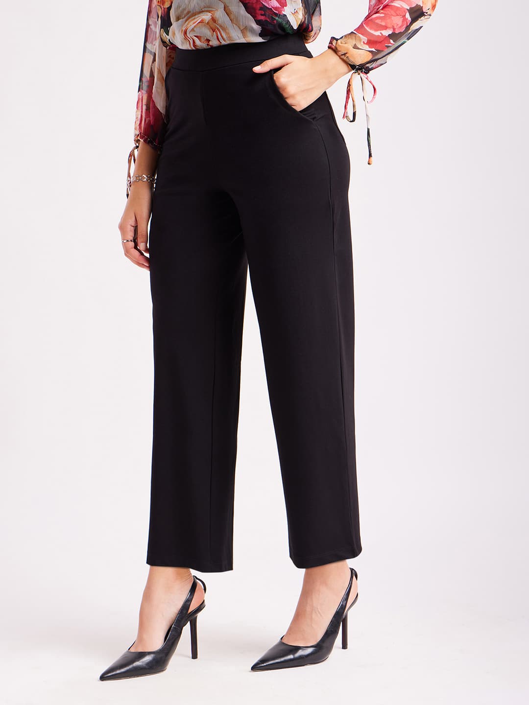 Women's Black LivIn Air Solid Wide Leg Trouser