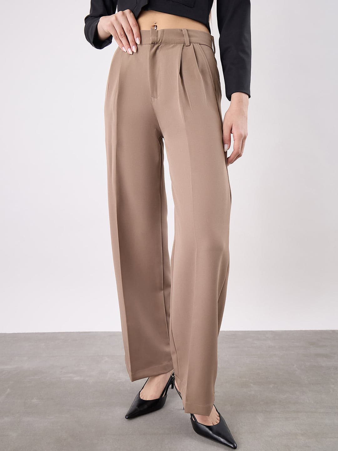 Women's Beige Casual Solid Regular Fit Trouser