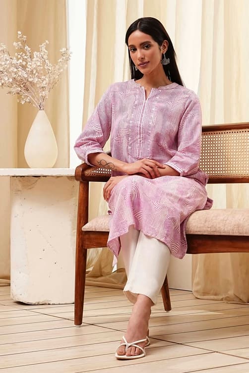 Women's Pink Cotton Printed Straight Kurta