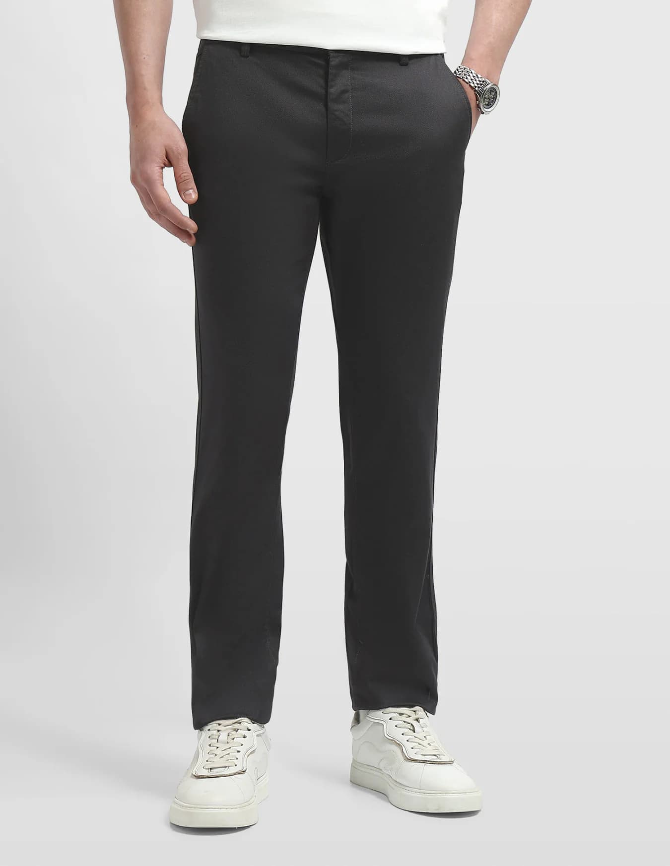 Men's Black Casual Straight Fit Mid Rise Trouser