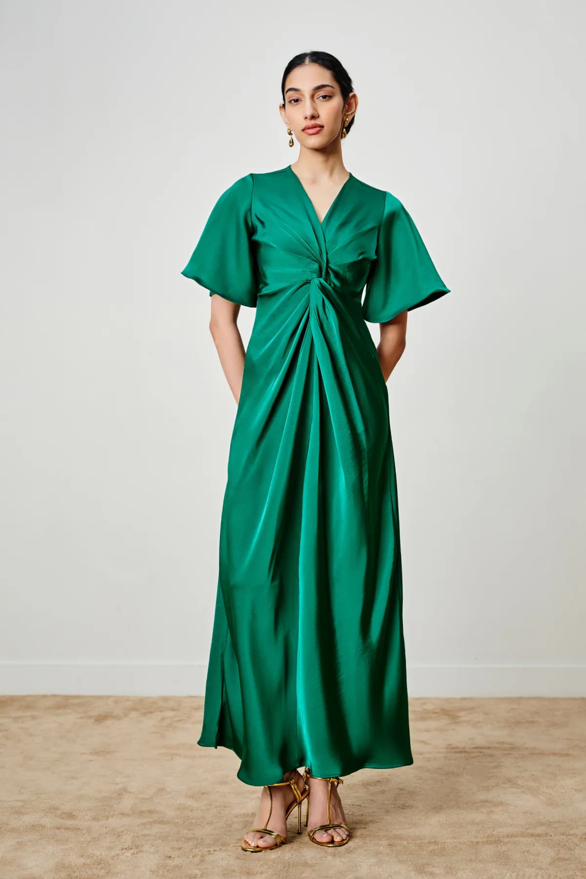Women's Green Party Solid Fit & Flared V-Neck Dress