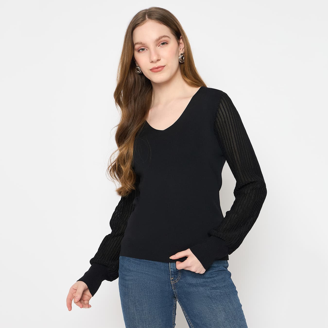 Women's Black Casual V-Neck Full Sleeve Knitted Top