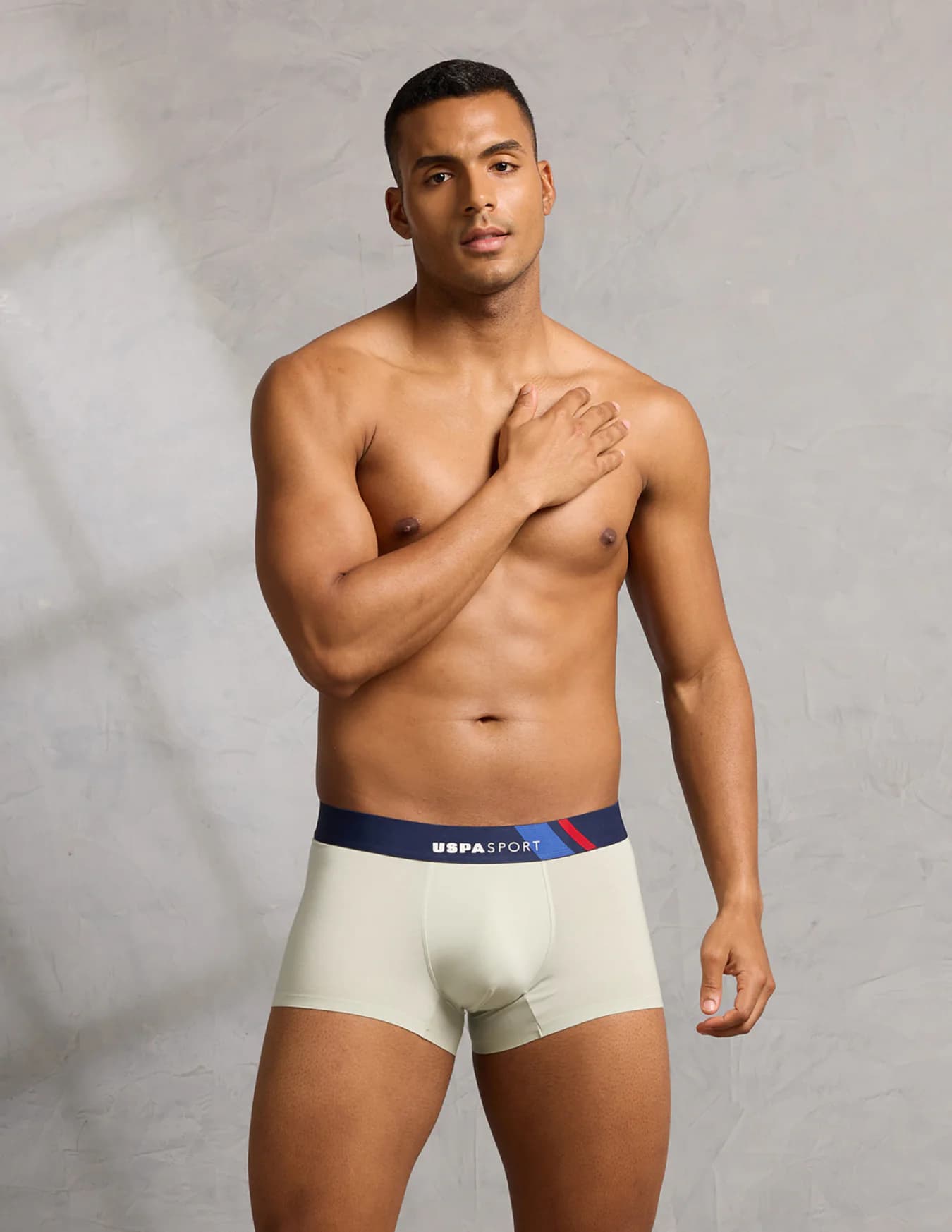 Men's Green Regular Fit Mid Rise Trunks