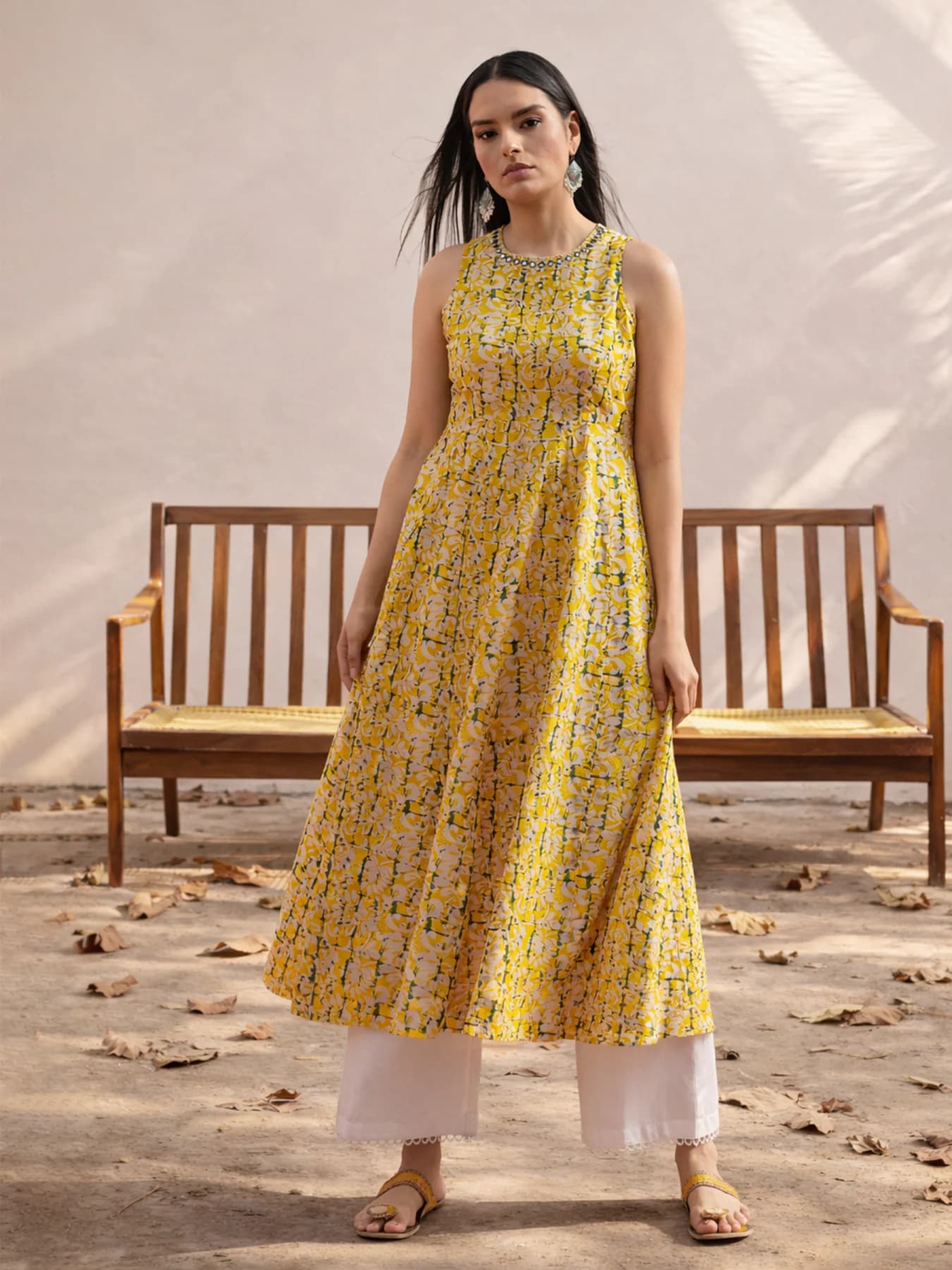 Women's Yellow Casual Floral Embroidered Sleeveless Kurta