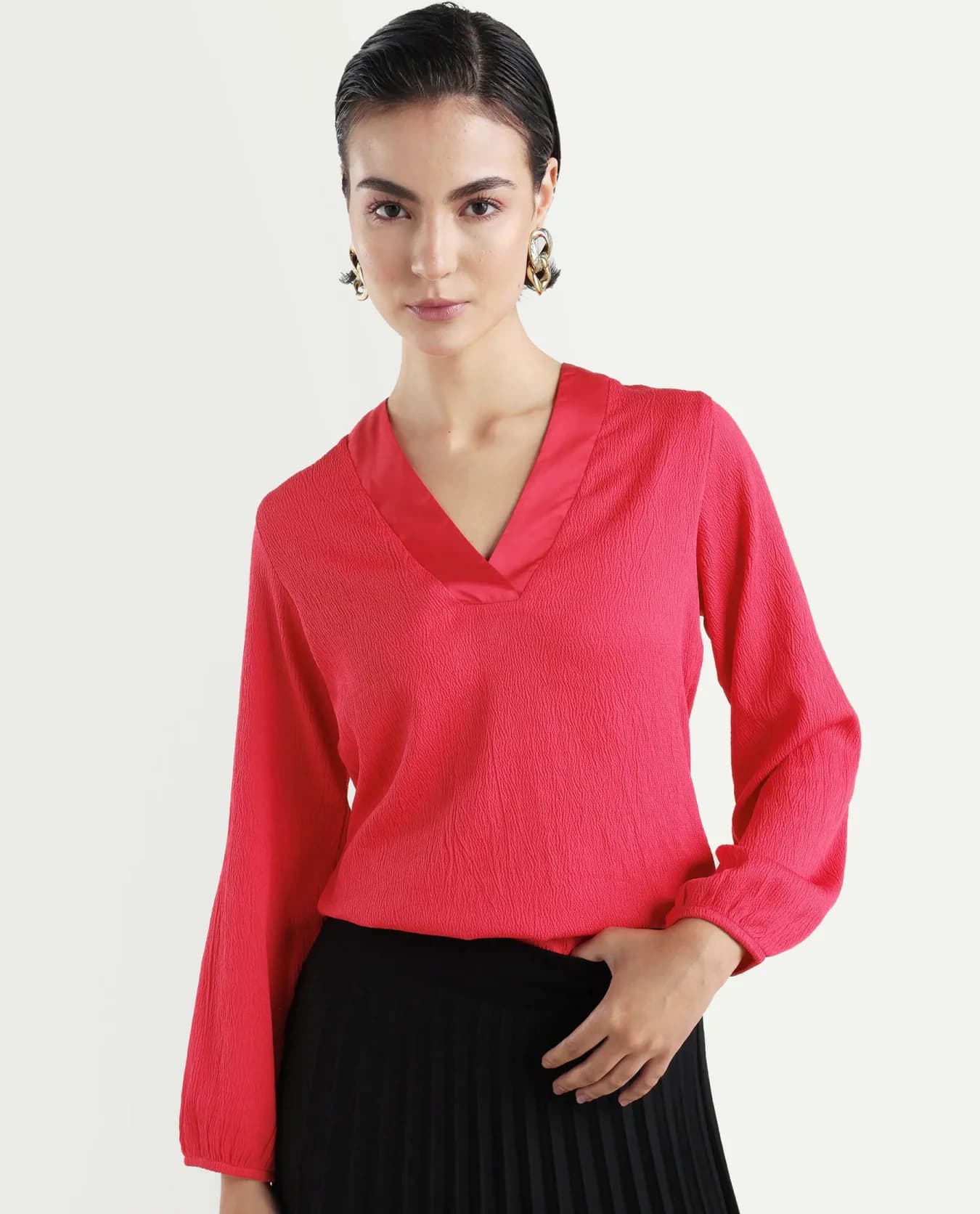 Women's Pink Casual Solid Regular Fit V-Neck Top