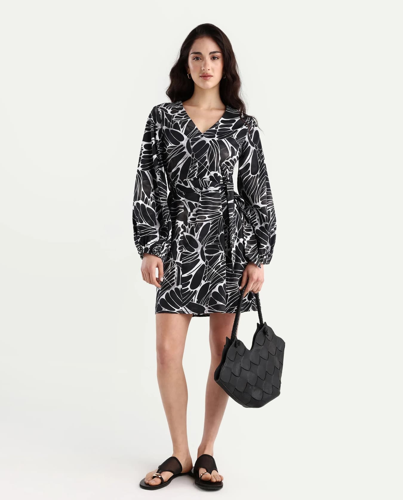 Women's Black Casual Printed A-Line V-Neck Dress