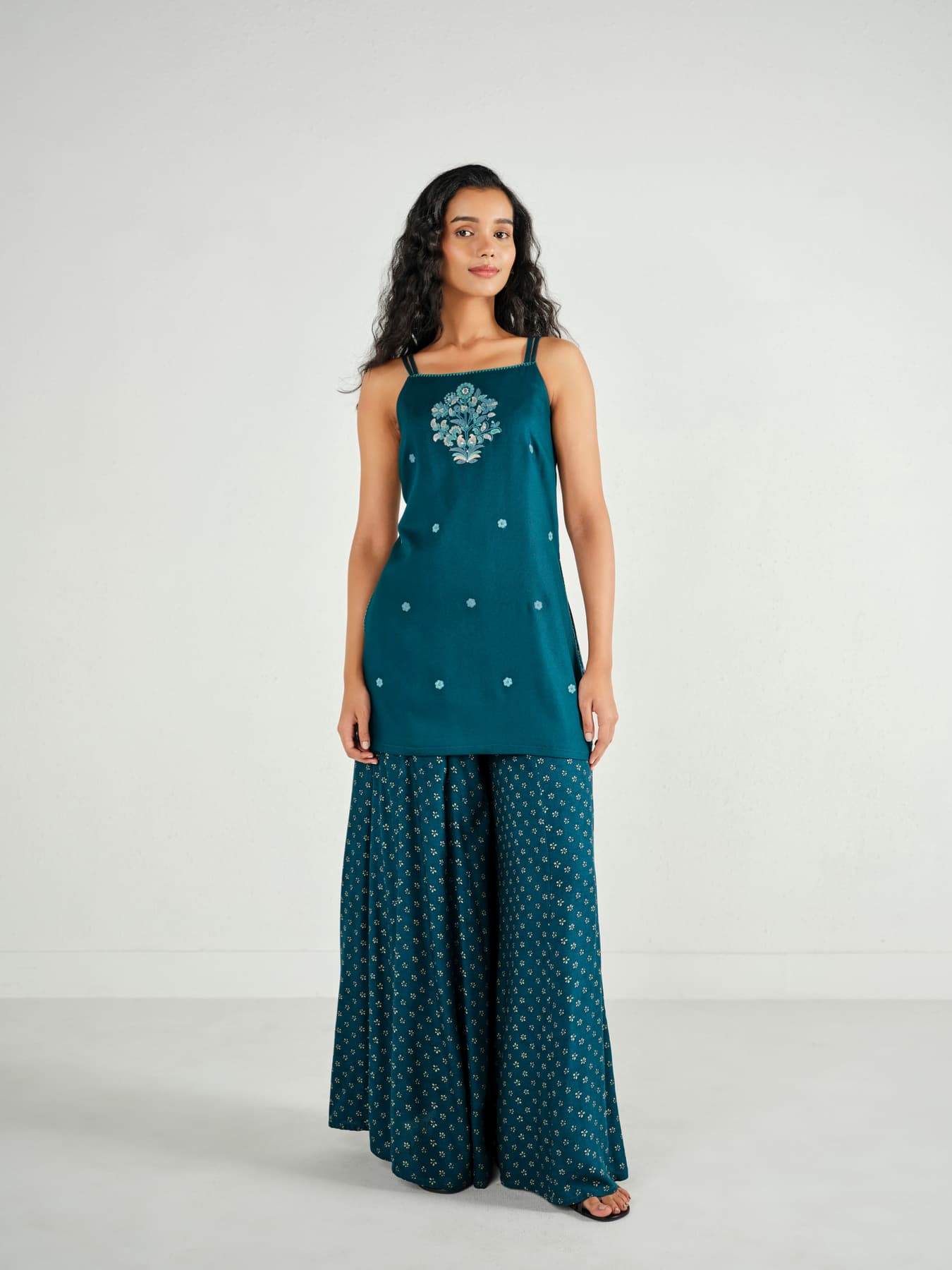 Women's Green Regular Fit Printed Sleeveless Kurta Set