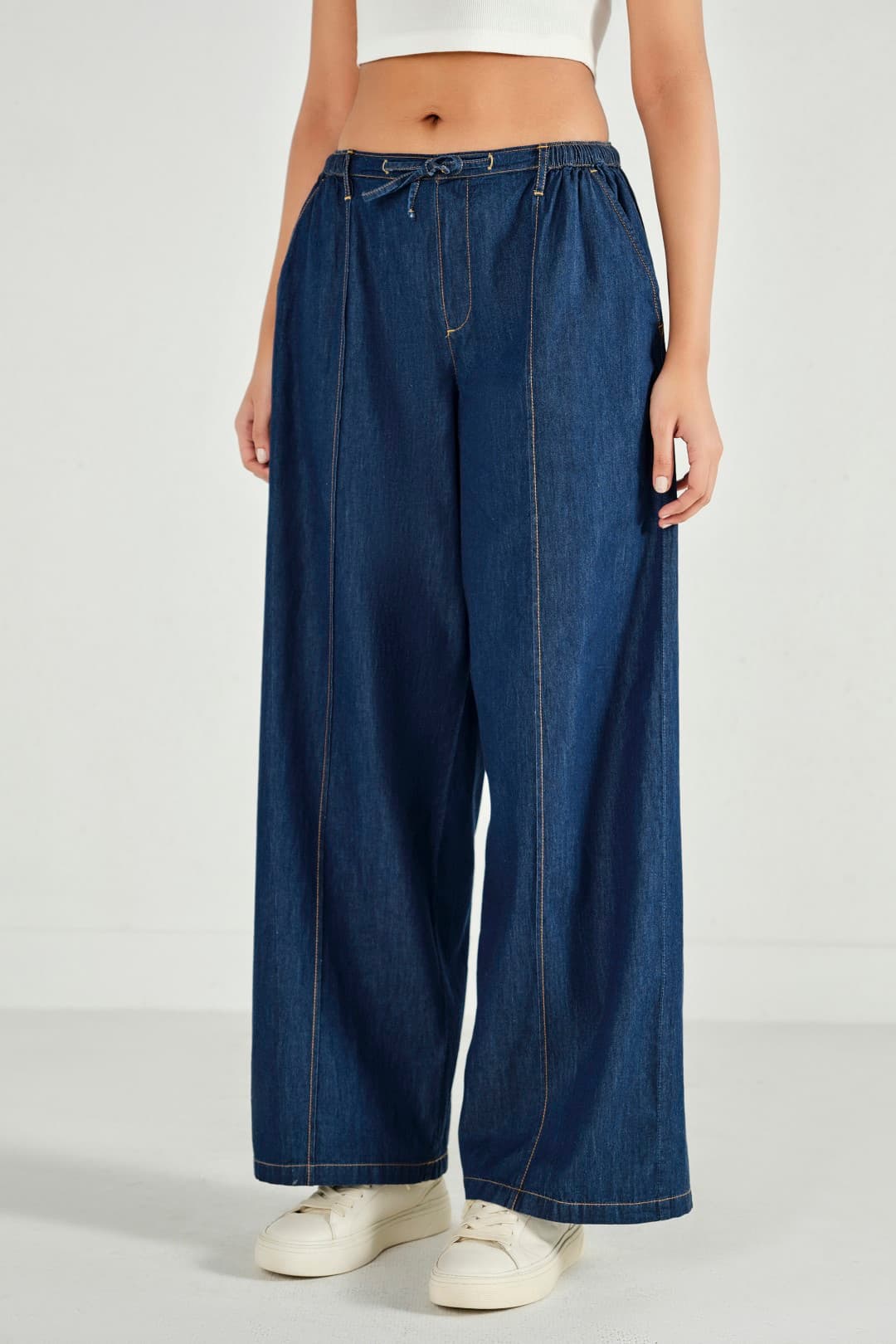 Women's Blue Casual Solid Straight Fit Trouser