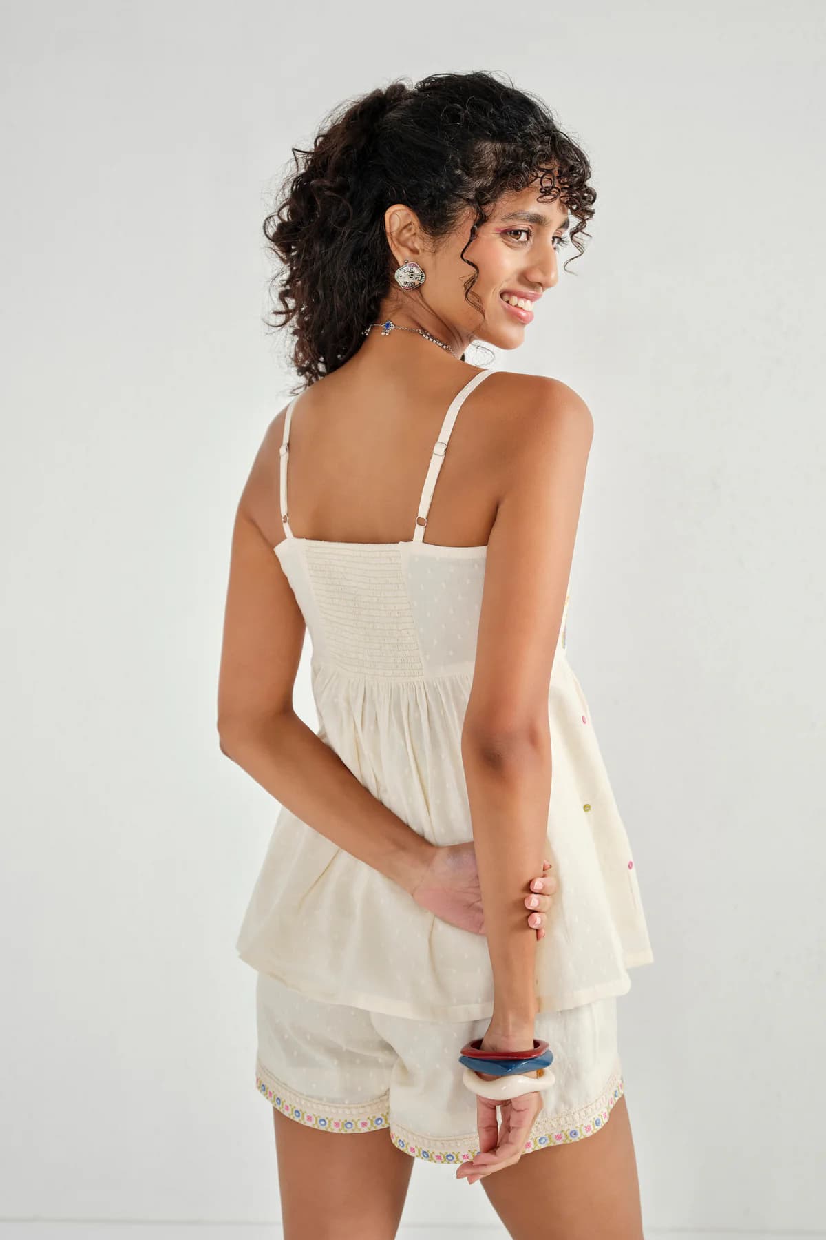Women's Off White Casual Regular Fit Sleeveless Co-ords Set