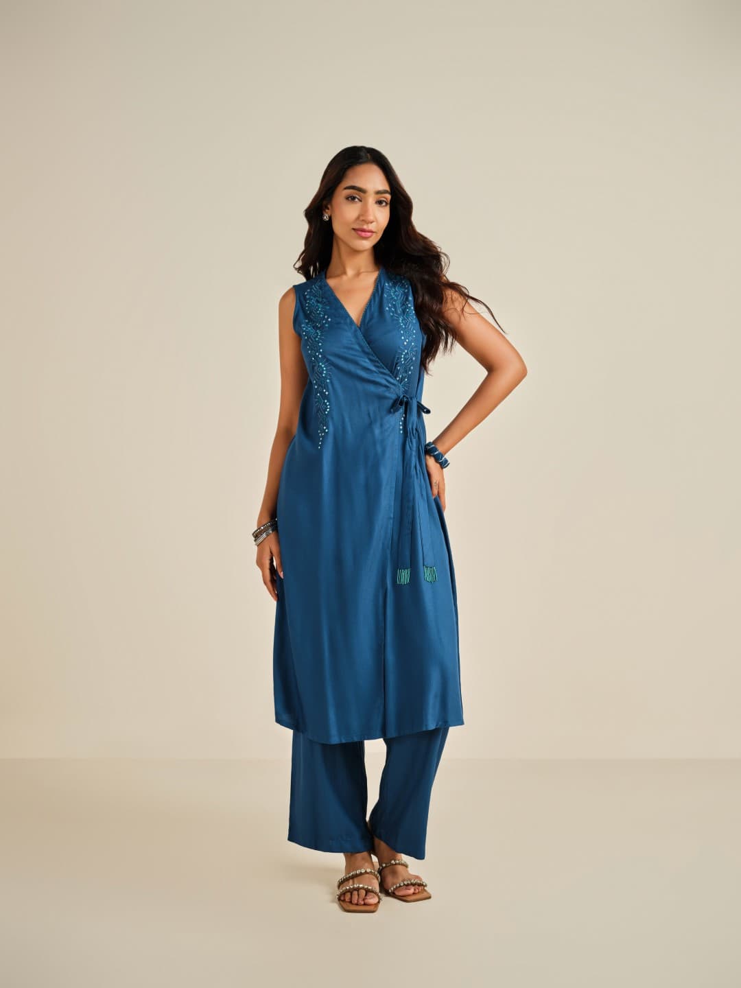 Women's Blue Casual Embroidered V-Neck Kurta and Trouser