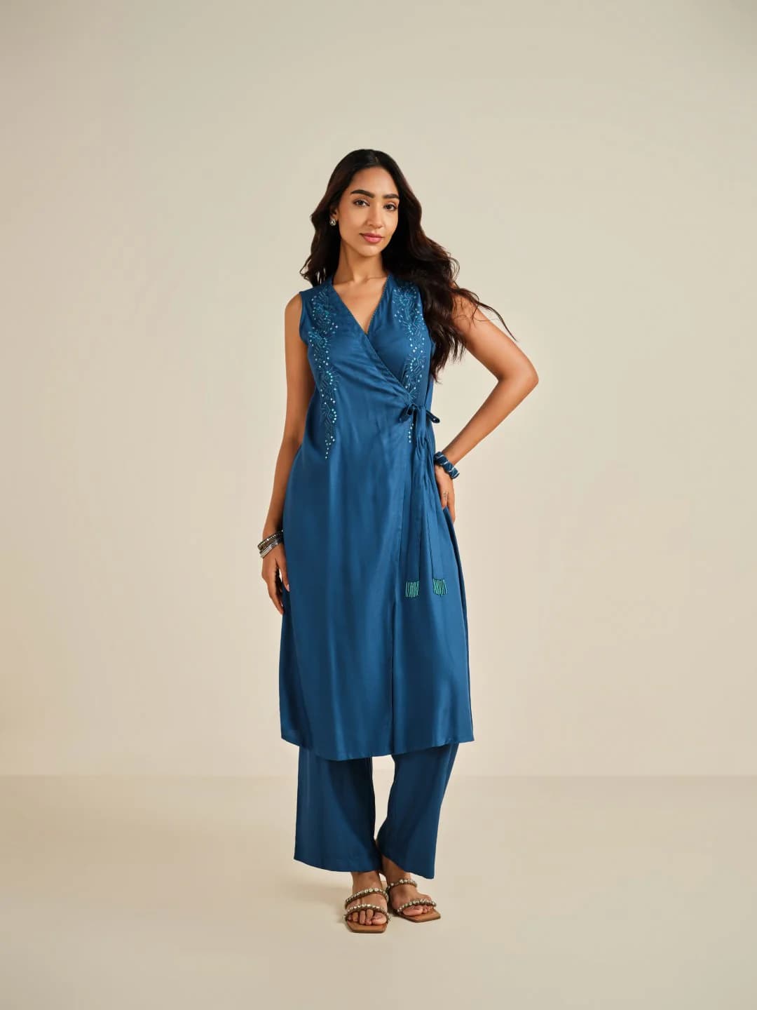 Women's Blue Casual Embroidered V-Neck Kurta and Trouser