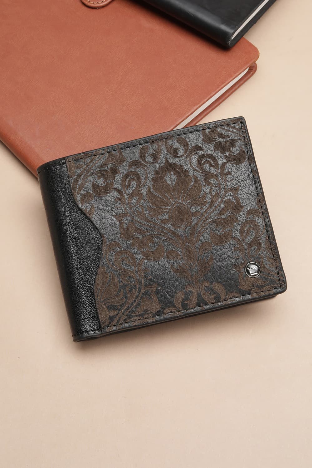 Men's Brown Textured Bifold with Coin Pocket Formal Leather Wallet