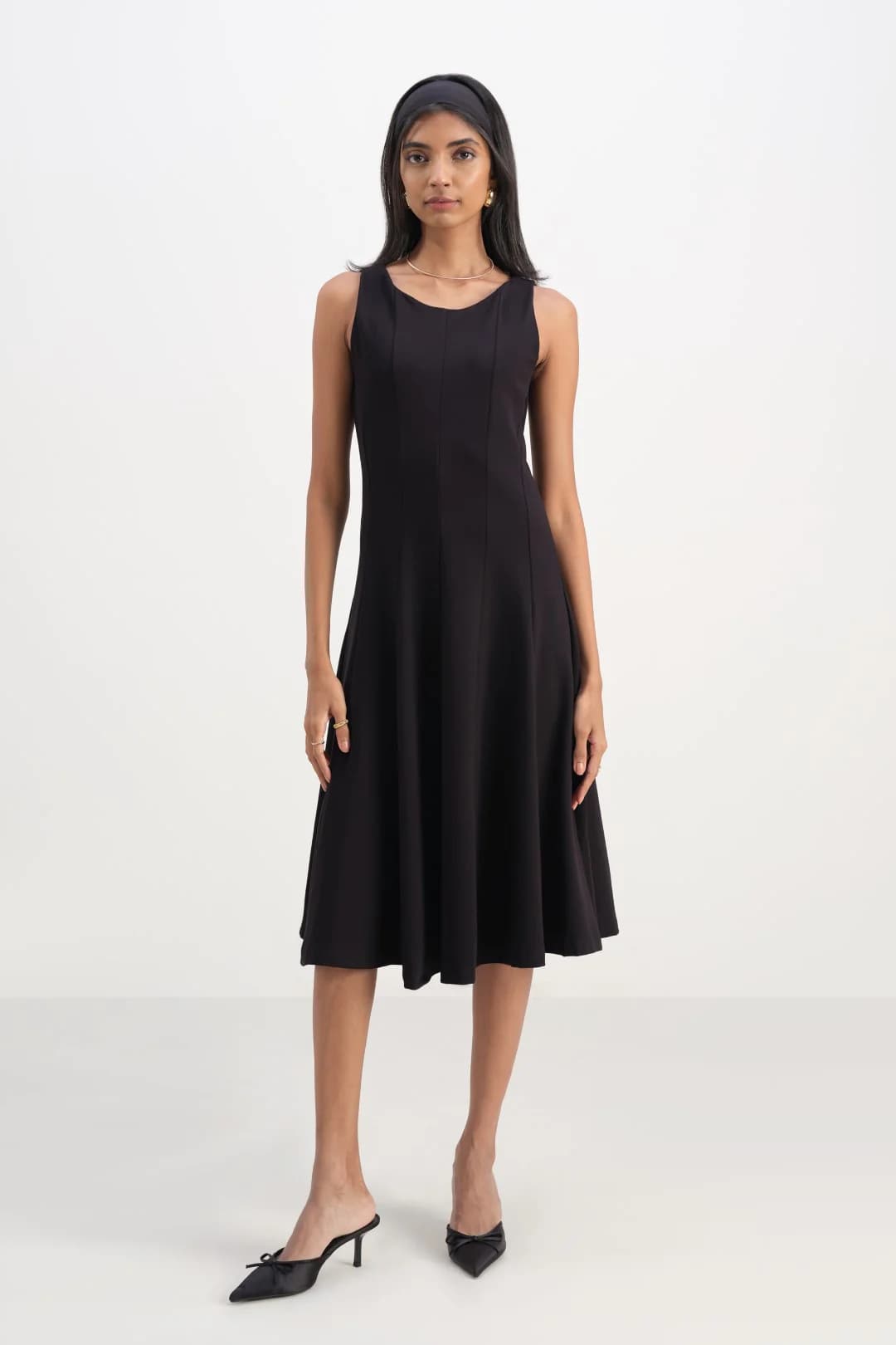 Women's Black Casual Solid Sleeveless Dress