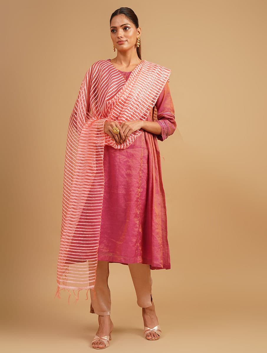 Women's Pink Silk Striped Hand Woven Dupatta