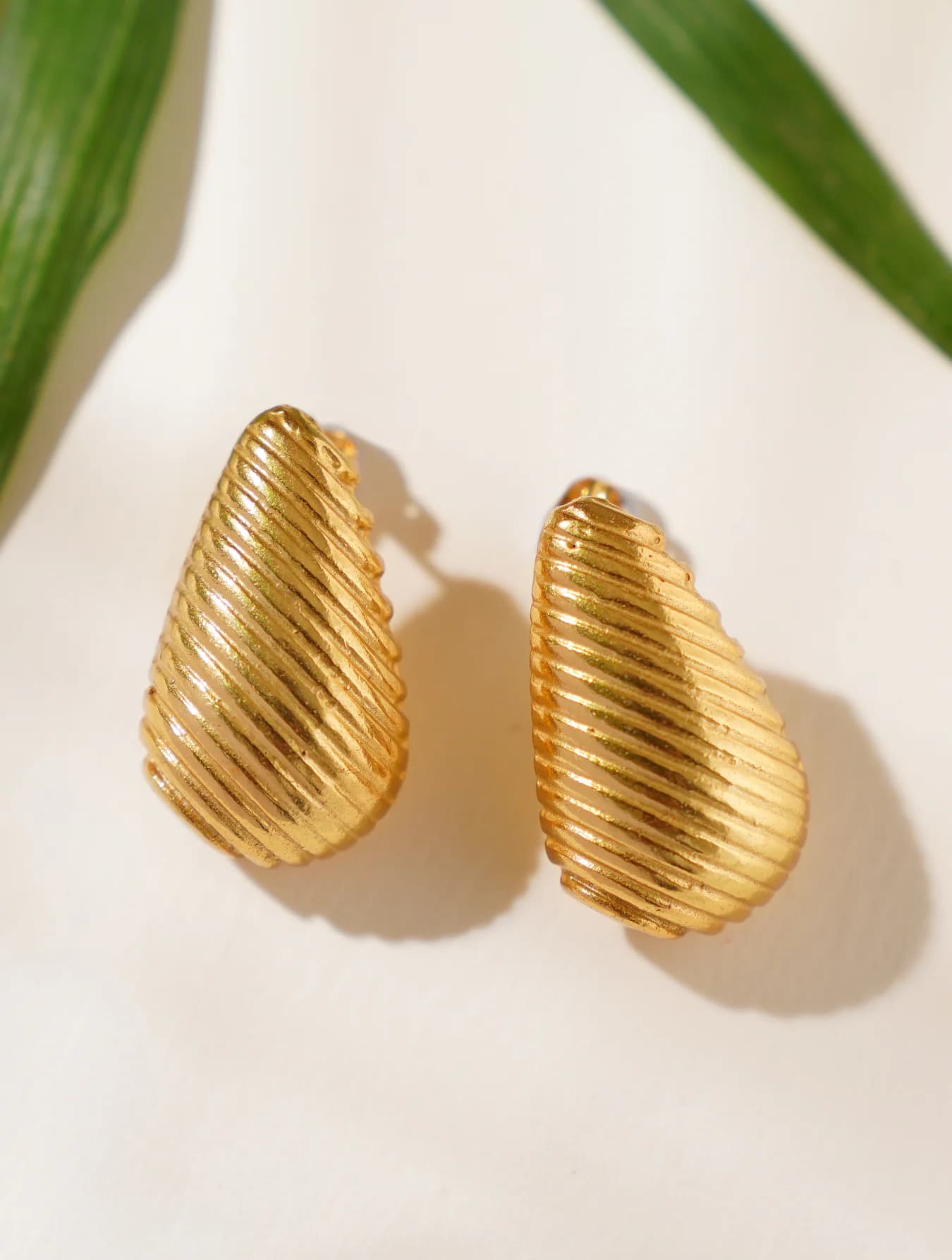Women's Casual Wear Gold Plated Brass Drop Earring