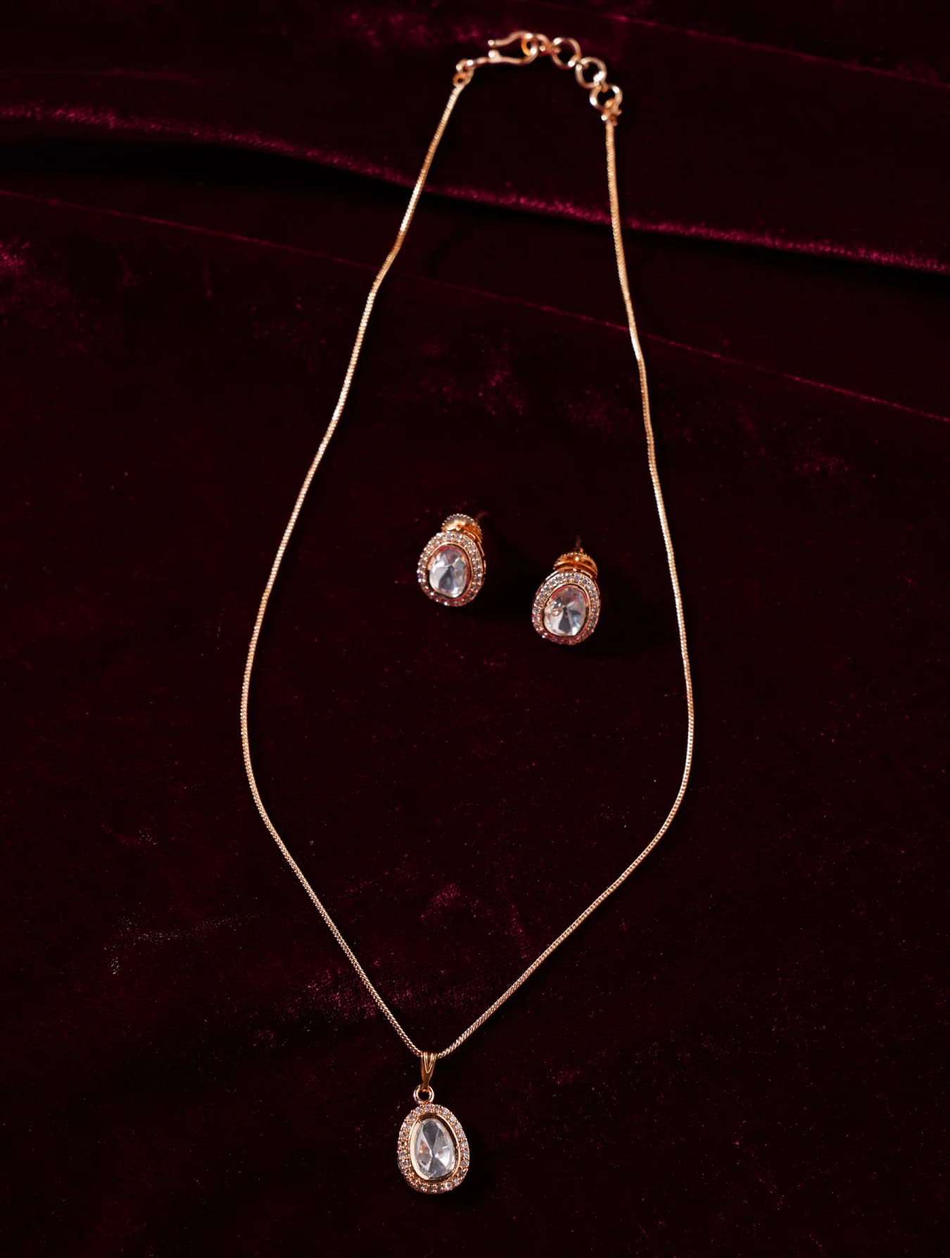 Women's Festive Wear Gold Plated Kundan Brass Necklace Set