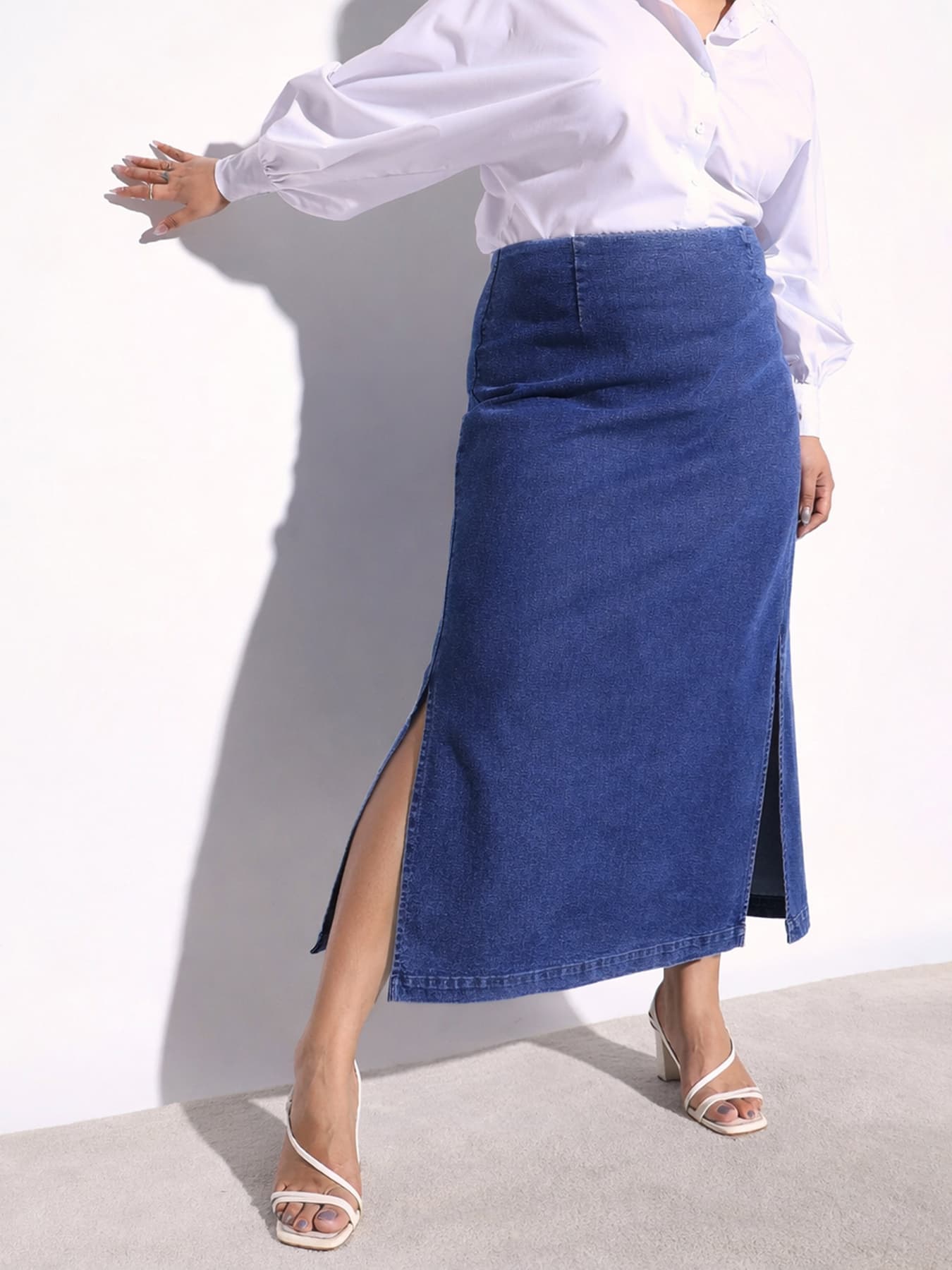 Women's Blue Casual Solid Straight Fit Skirts
