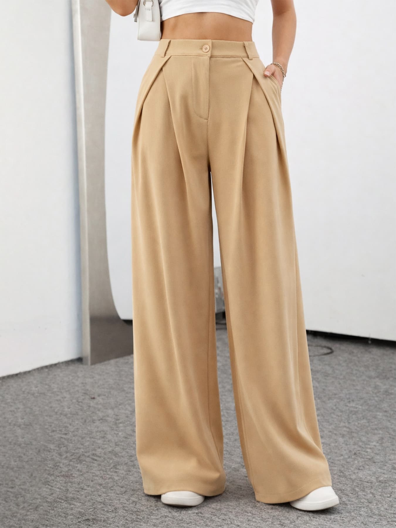 Women's Beige Casual Solid Regular Fit Trouser