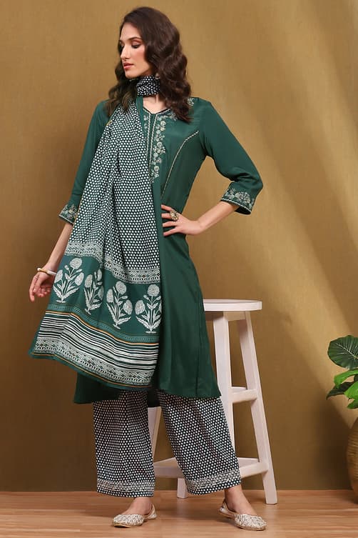 Women's Green Modal Embroidered Festive Kalidar Kurta Set