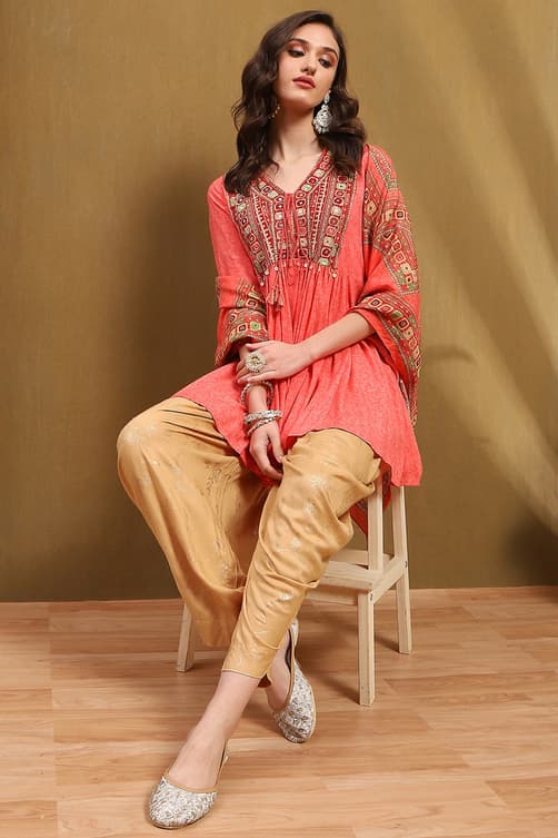 Women's Pink-Toned and Beige Embroidered Peplum Kurta Set