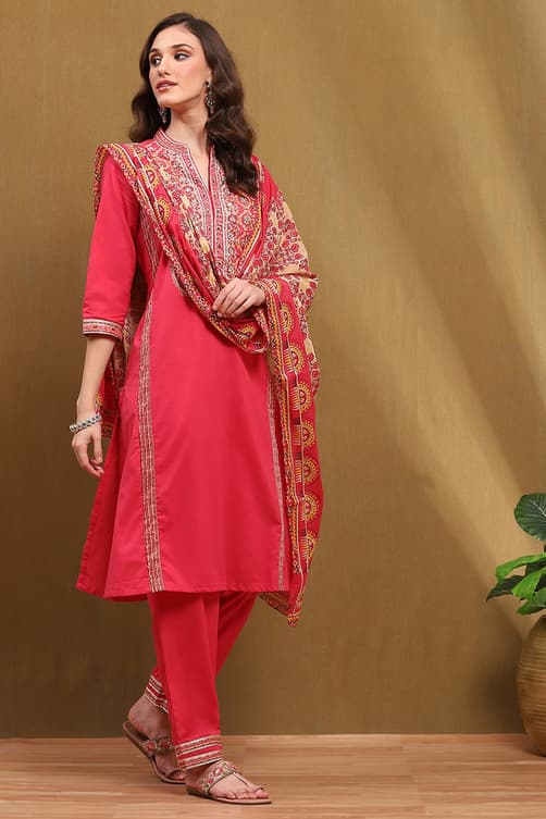 Women's Pink Cotton Floral Printed Straight Kurta Set
