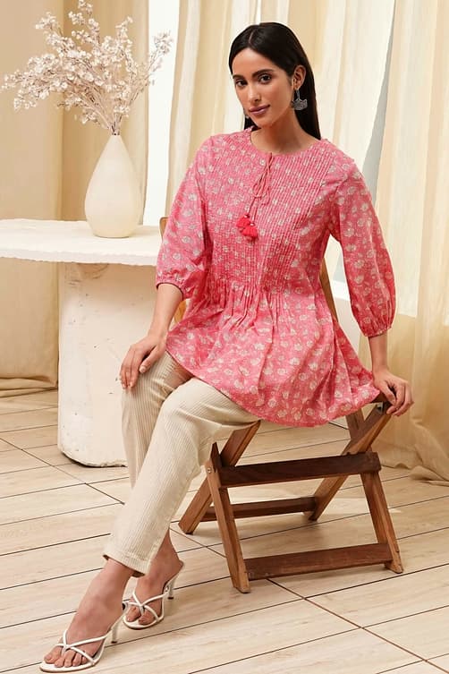 Women's Orange Cotton Pleated Short Kurtis