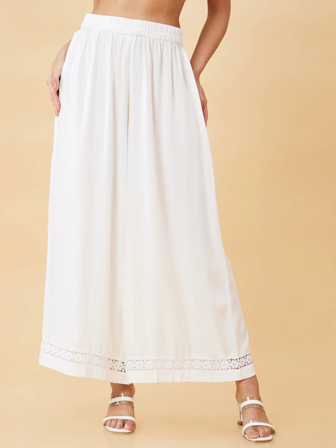 Women's White Casual Regular Fit Solid Trouser