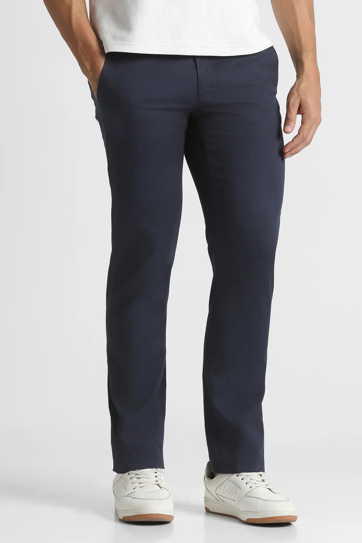 Men's Navy Caual Solid Slim Fit Trouser