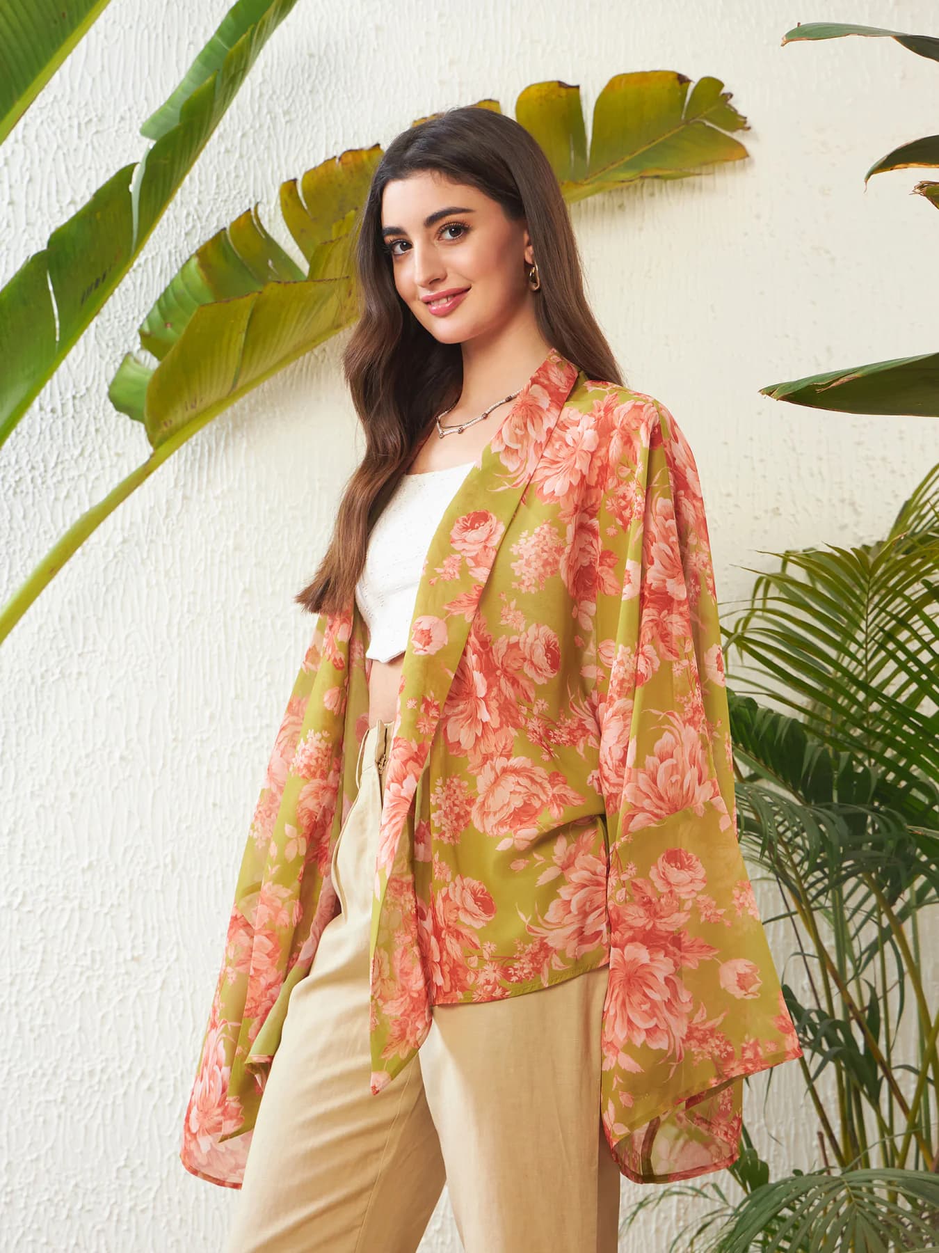 Women's Green Casual Oversized Fit Floral Full Sleeves Shrug
