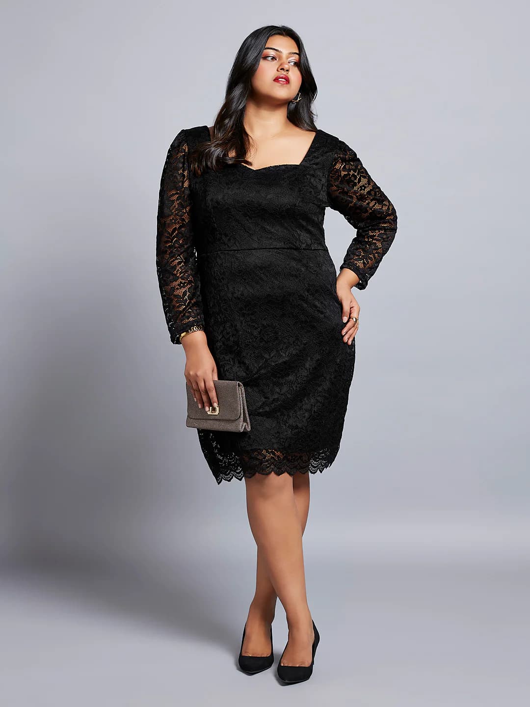 Women's Gloplus Black Sweetheart Neck Long Sleeves Floral Lace Scalloped Hem Sheath Plus Size Party Dress