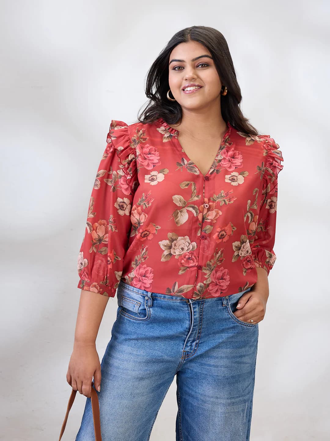 Women's Gloplus Red Casual Floral Regular Fit V-Neck Shirt