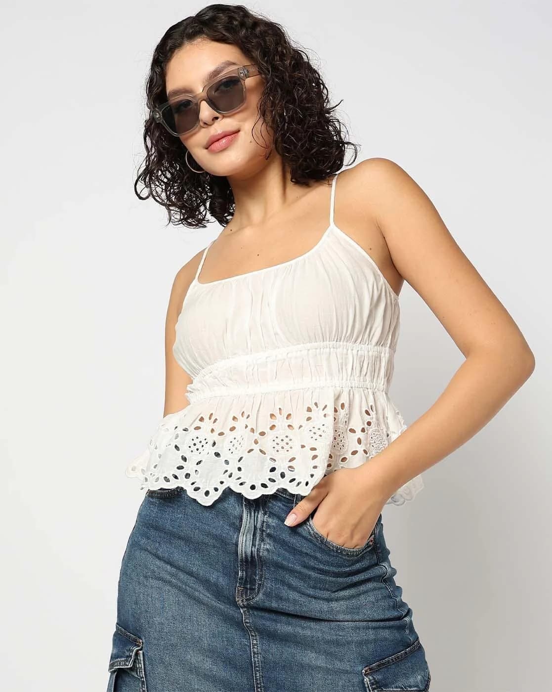 Women's Off White Casual Regular Fit Sleeveless Cropped Tops